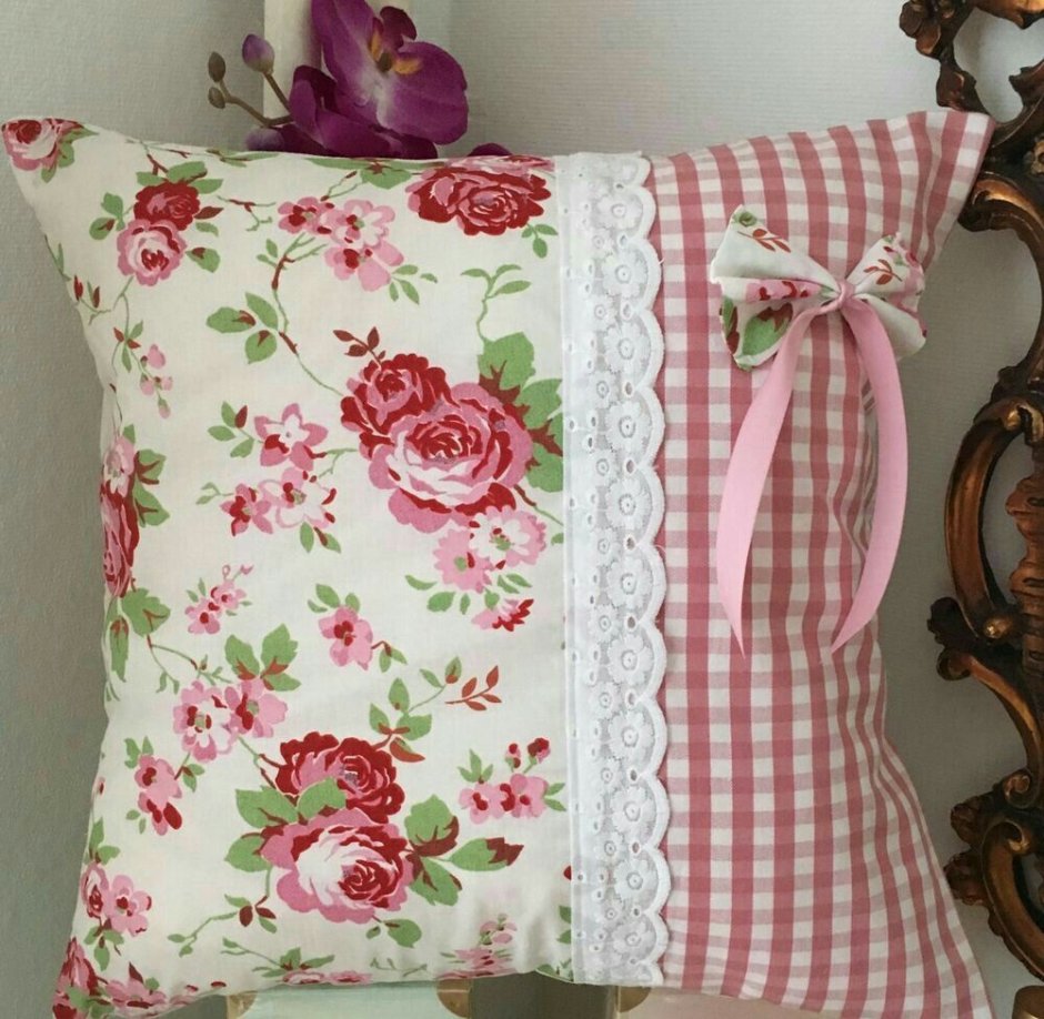 Подушки в стиле шебби Шик