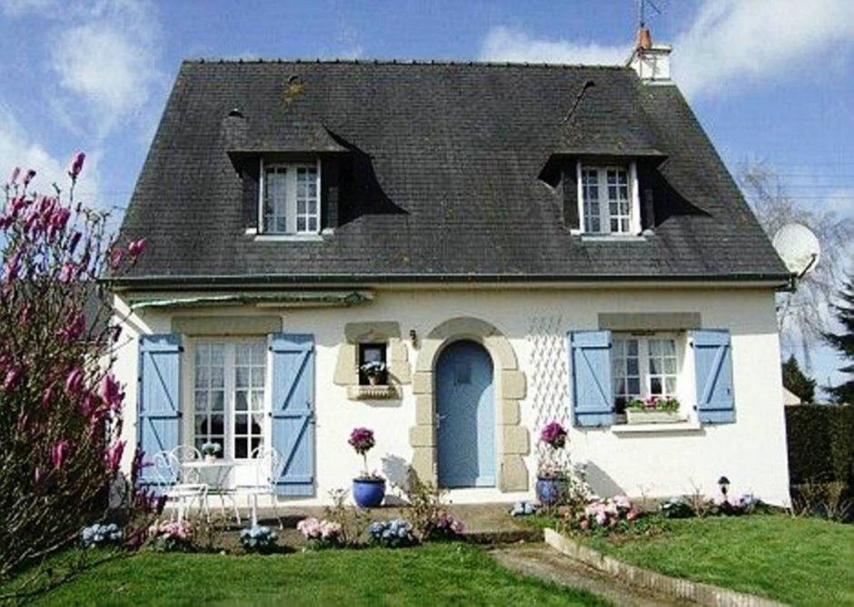 Старинные особняки Франции пригород Парижа