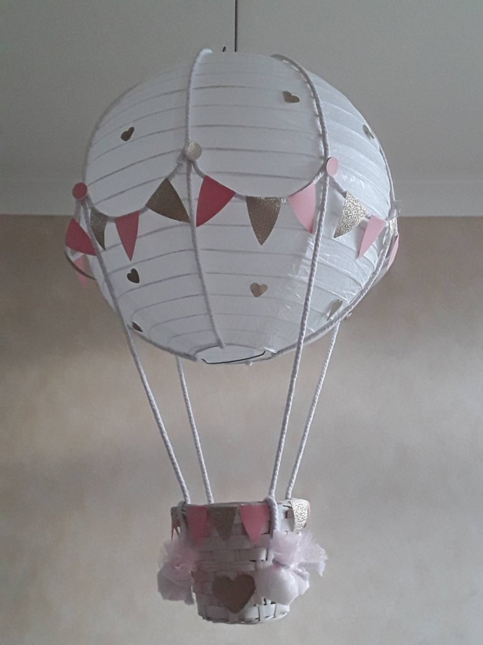 Люстра в детскую в виде воздушного шара