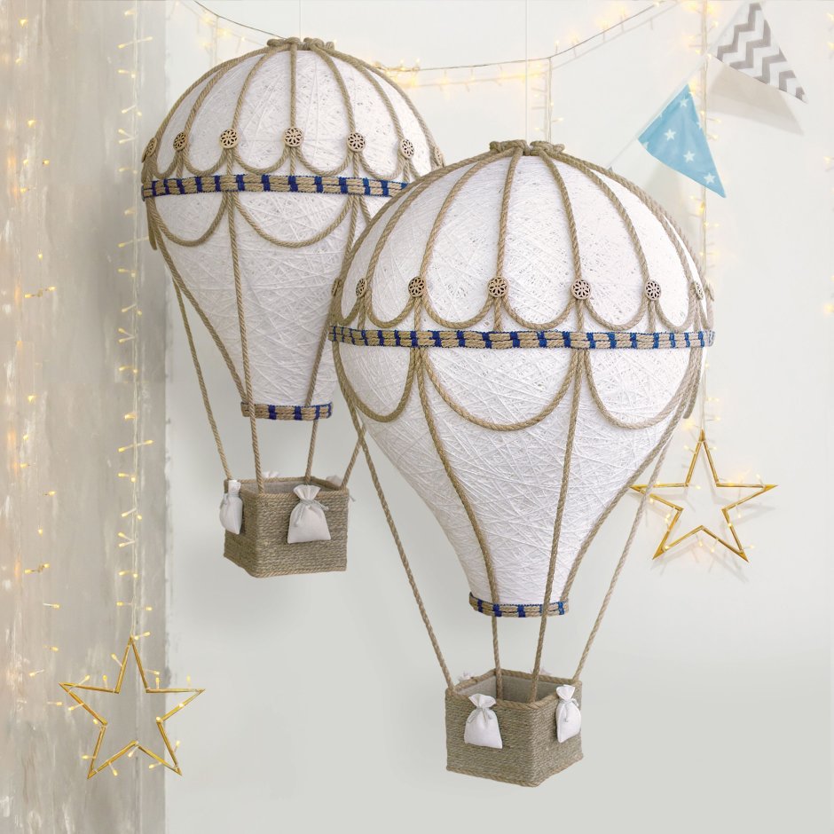 Декоративный воздушный шар с корзинкой