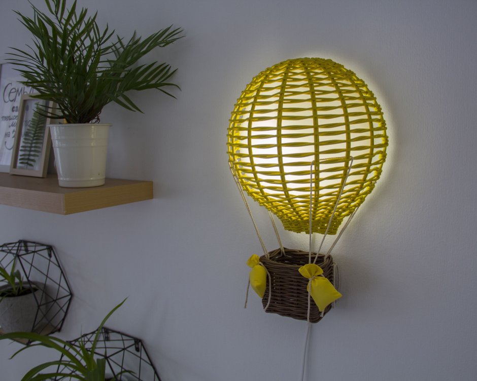 Воздушный шар из икеевского абажура