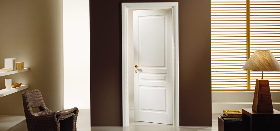 Серо бежевые двери