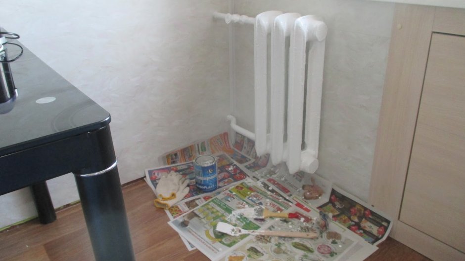 Покрасить батареи в хрущевке на кухне