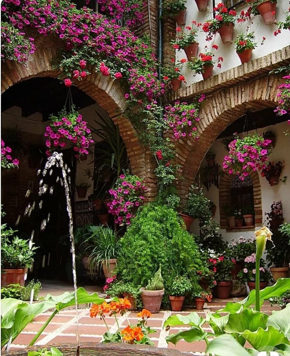 Испано мавританский патио