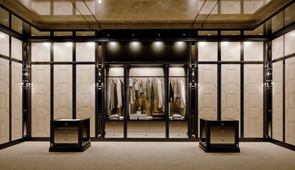 Гардероб в ресторане