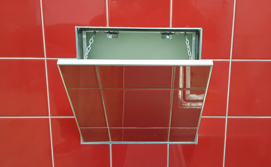 Люк ревизионный под плитку 1000*700 мм