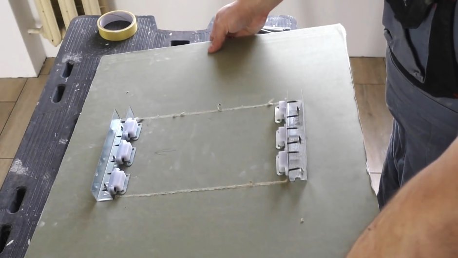 Люк невидимка крупноформатный керамогранит