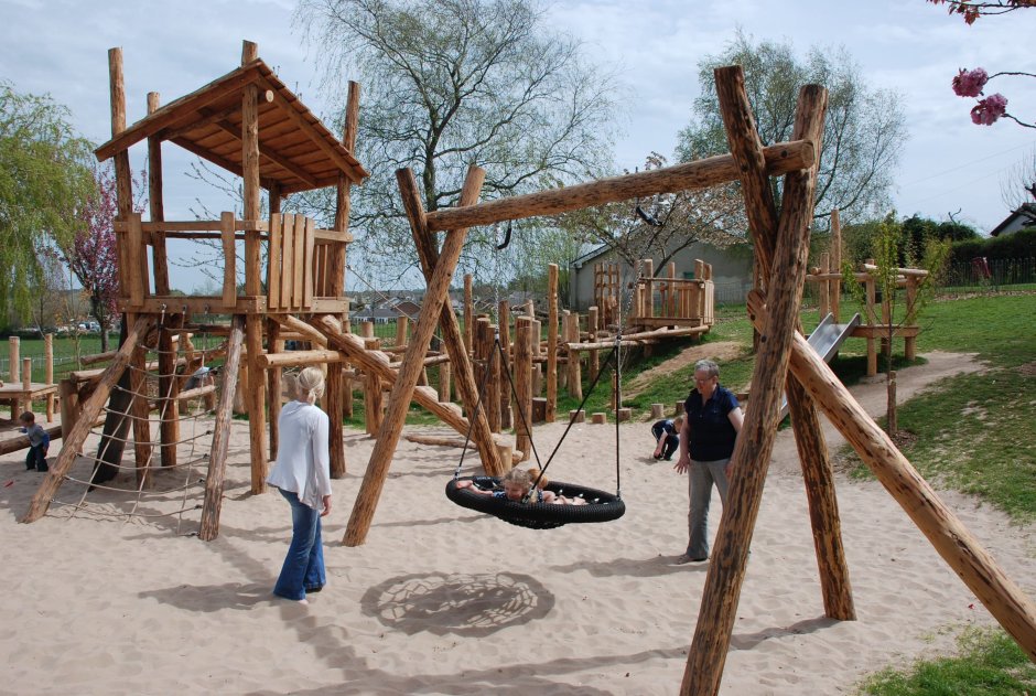 Детские площадки из дерева