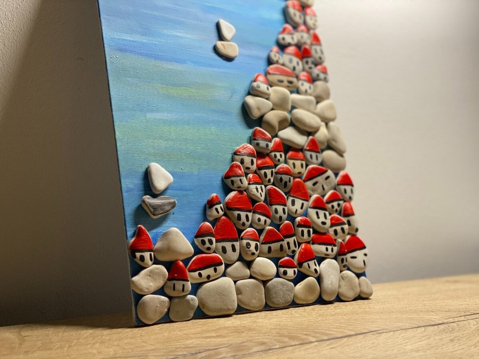 Панно из речных камней