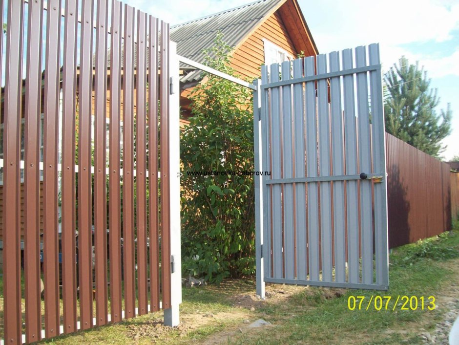 Калитка из штакетника металлического