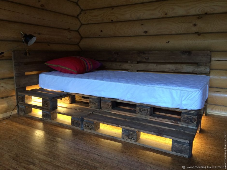 Спальня в стиле лофт Шале