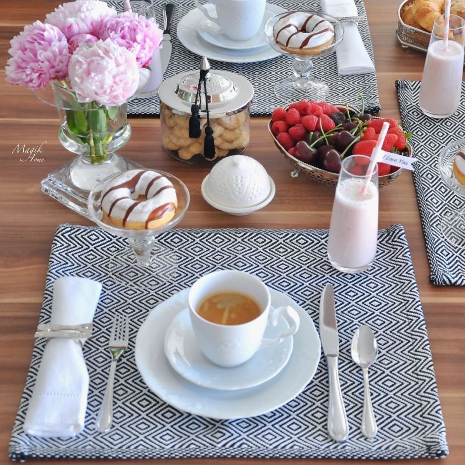 Красивая сервировка стола