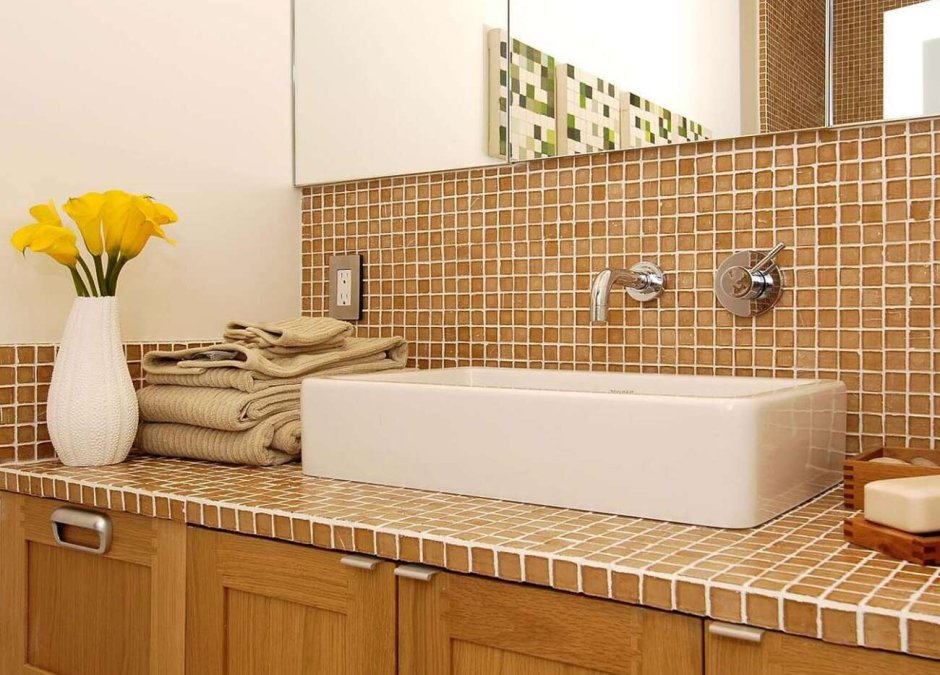 Столешница из мозаики в ванной