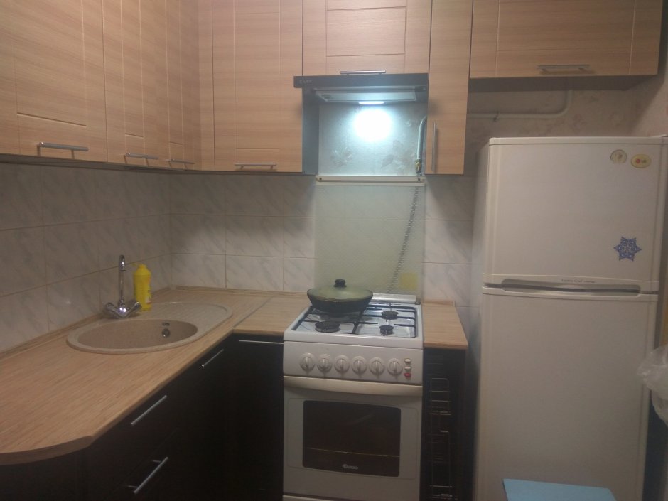 Кухонный гарнитур угловая брежневка