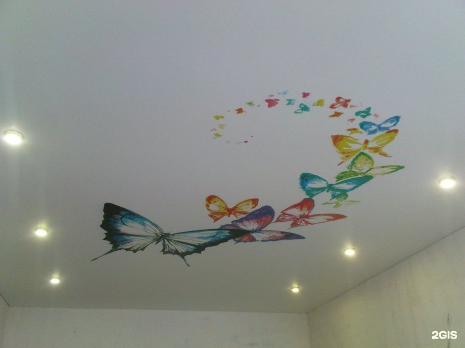 Бабочки на потолке фотопечать