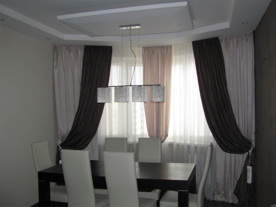 Шторы на окна в гостиную с кухней 3 окна