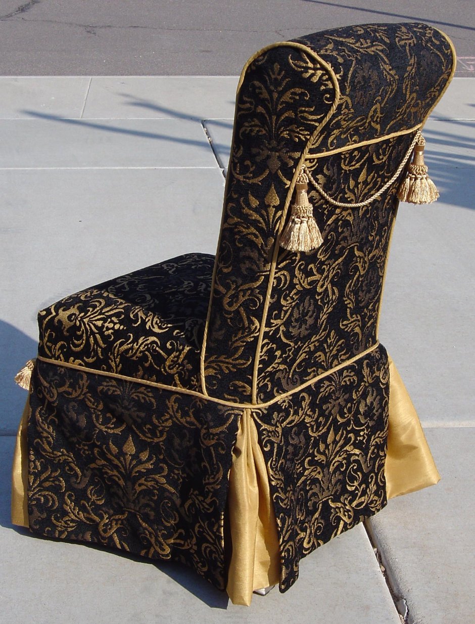 Красивые чехлы на стулья