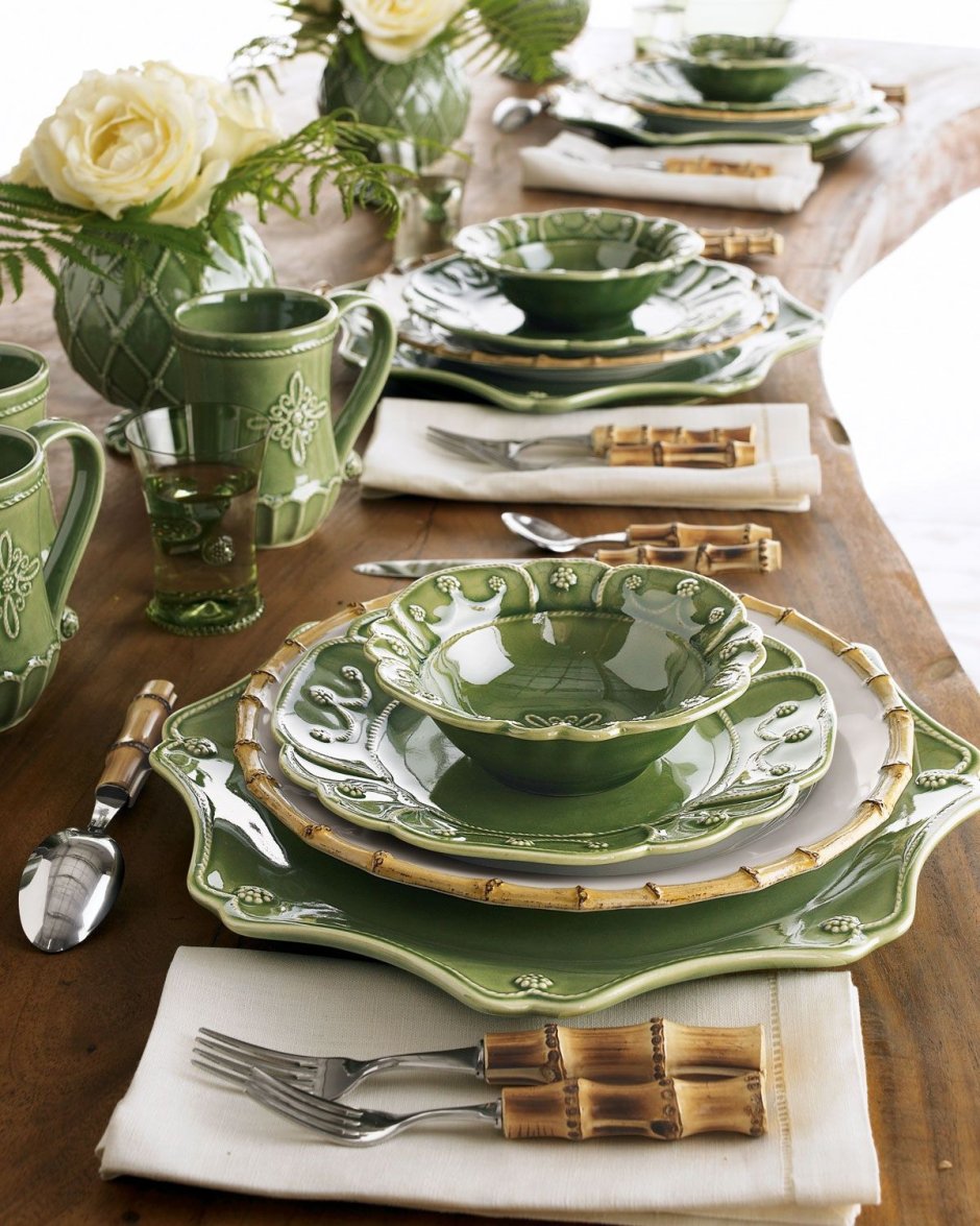 Красивая посуда для сервировки