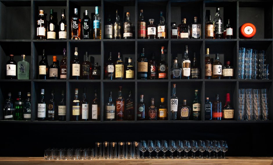 Бар стеллаж для алкоголя