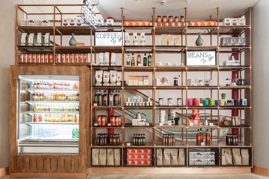 Стеллаж с полками кофейня
