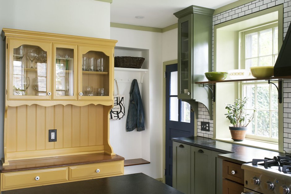 Буфет сервант кухонный в стиле Кантри