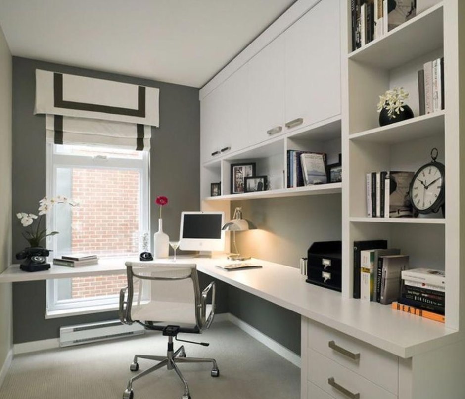 Письменный стол в комнату подростка