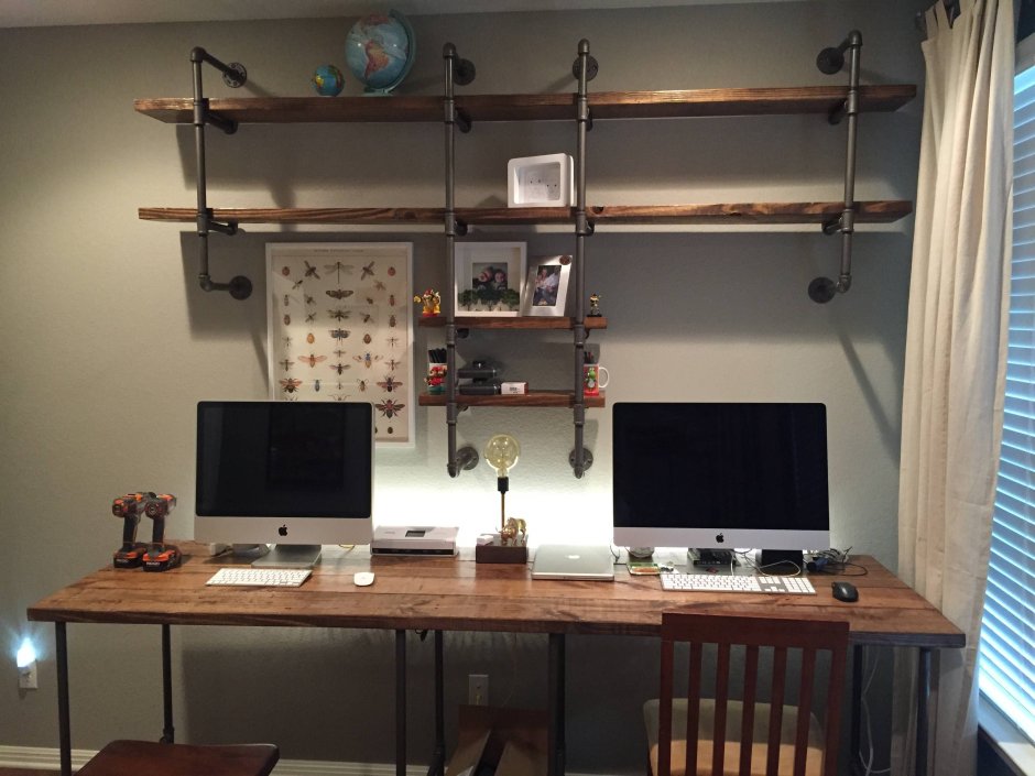 Полки над столом