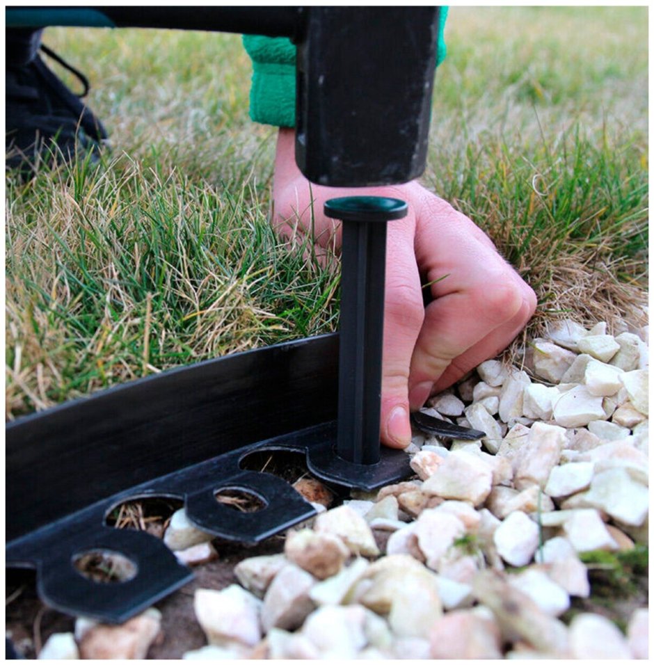 Садовый пластиковый бордюр Геопластборд 10 метров 38 мм 30 кольев