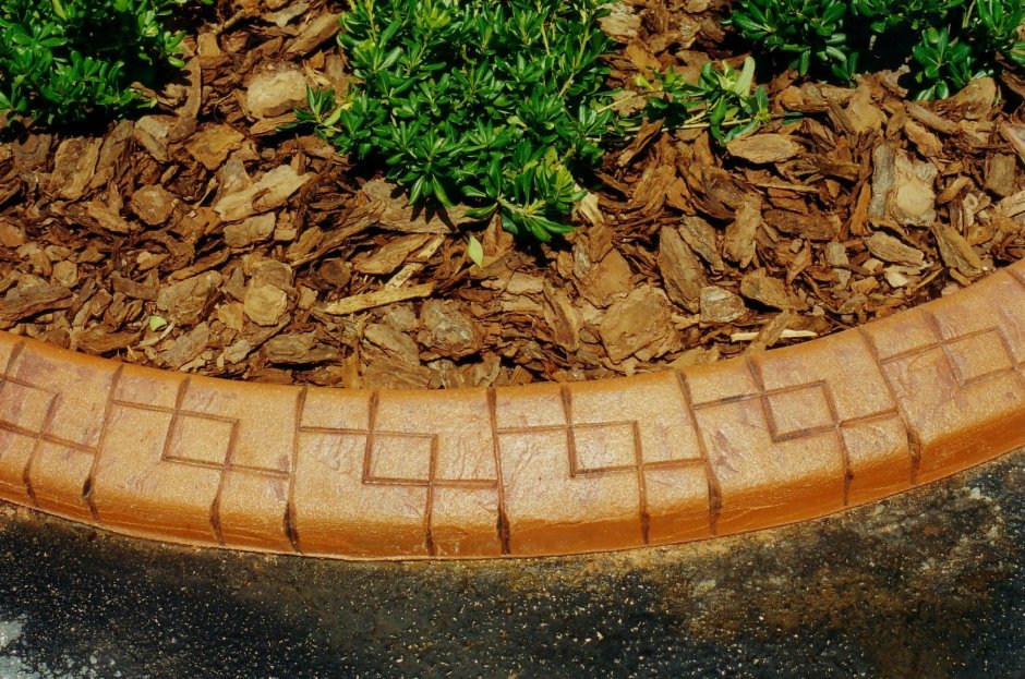 Гибкий бетонный бордюр