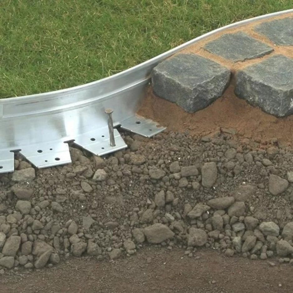 Садовый бордюр радиус 3000