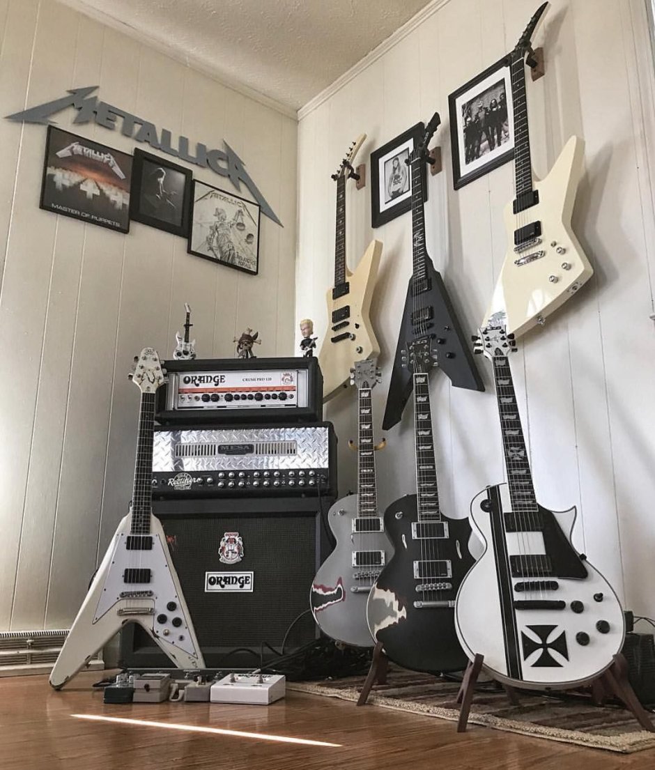 Спальня рокера