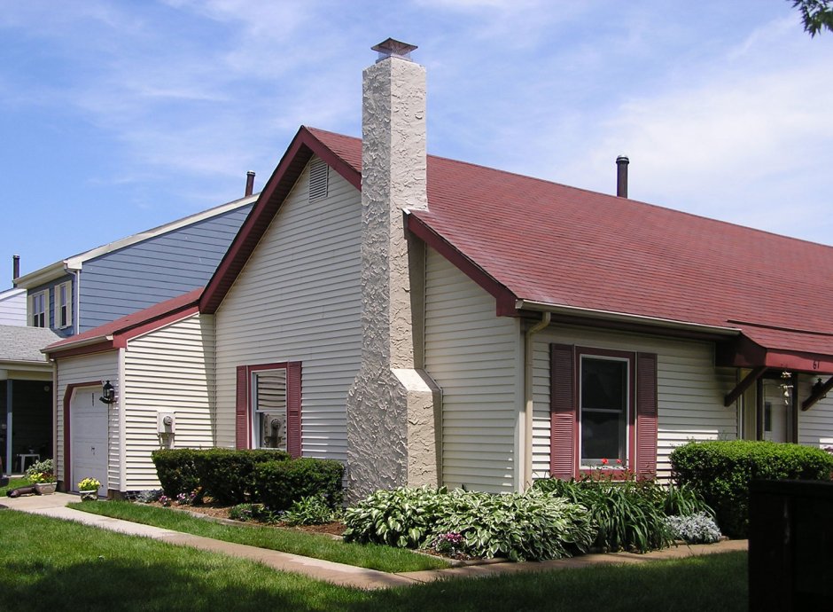 Каминная труба на фасаде