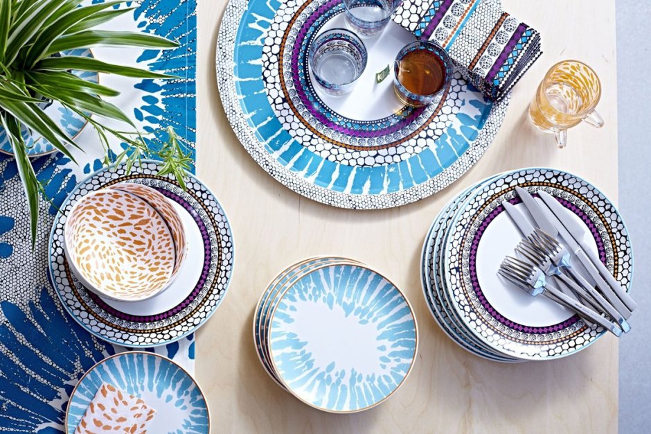 Посуда в красно желтых тонах