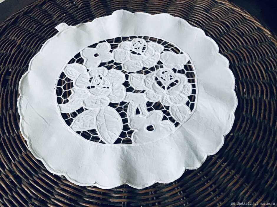 Прорезная гладь вышивка