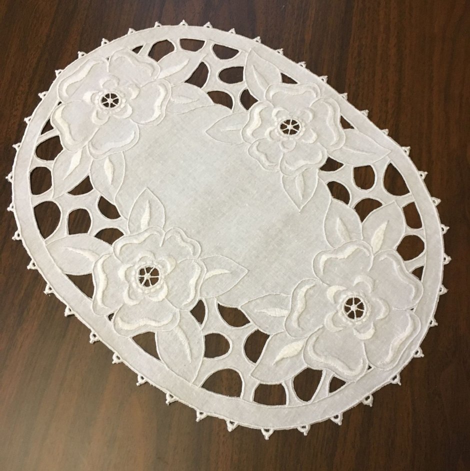 Салфетки для сервировки тканевые с кружевом