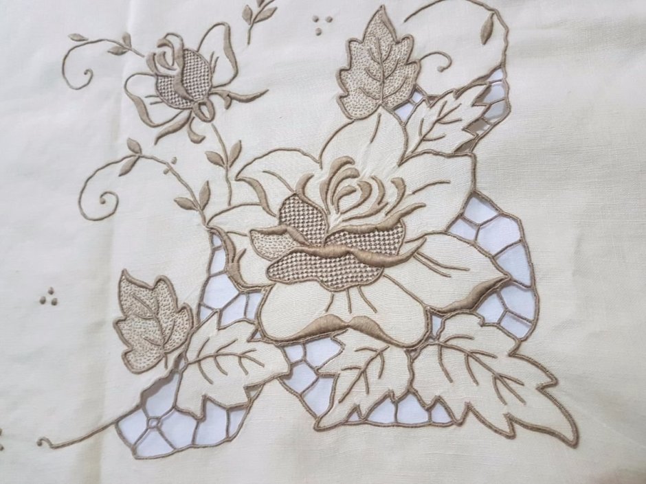 Вышивка Ришелье