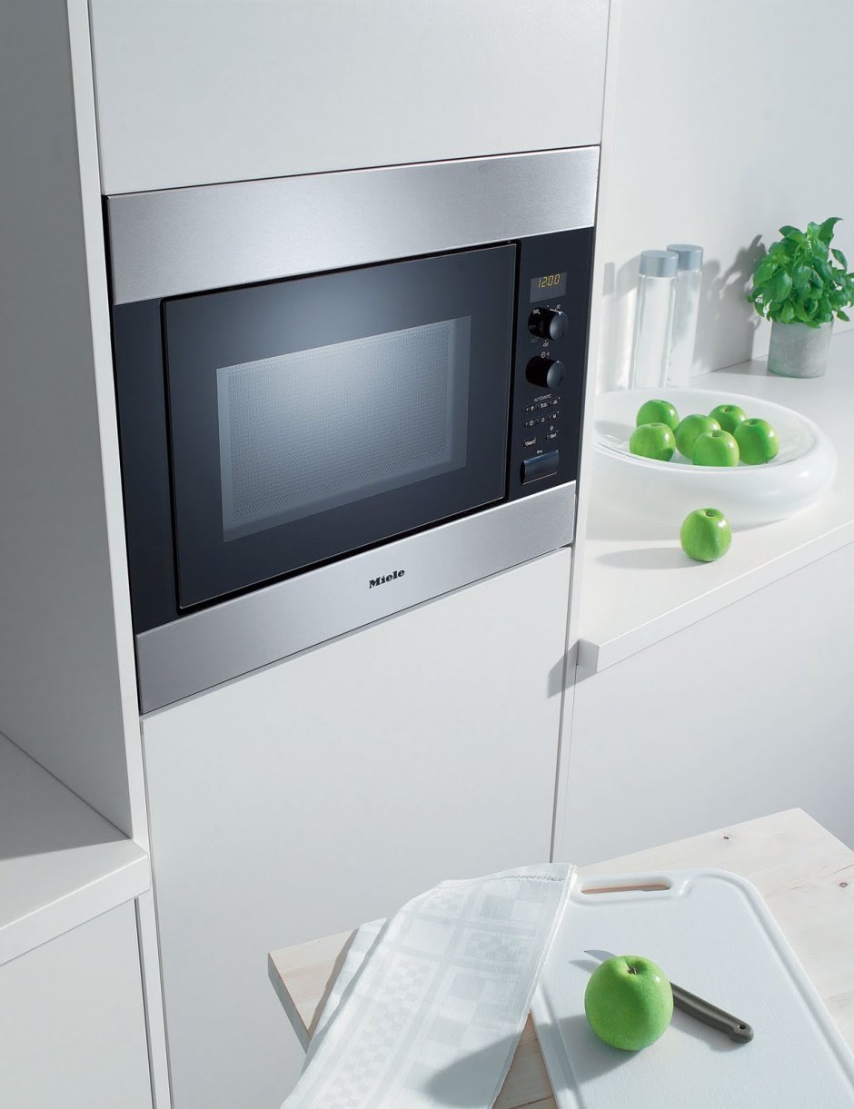 Микроволновая печь Miele m8260-1