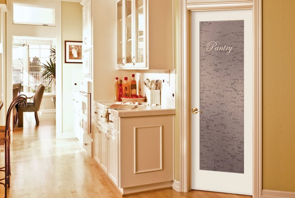 Дверь на кухню