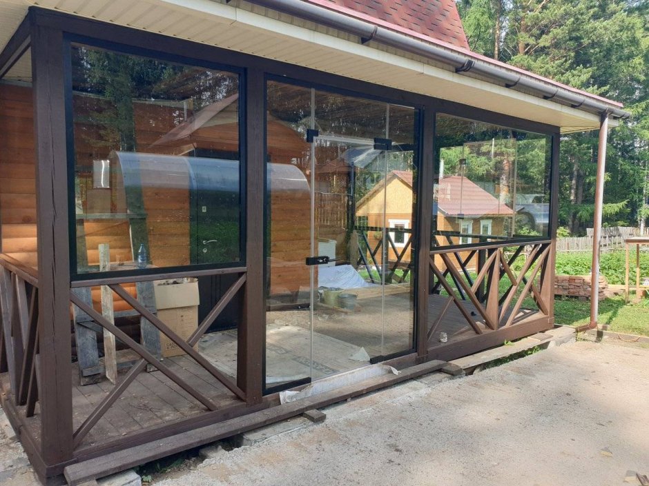 Стеклянная веранда к дому