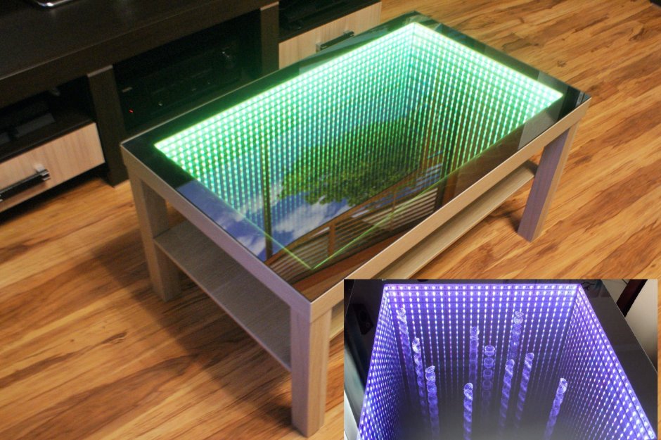 Стол с эффектом бесконечности 55x55см