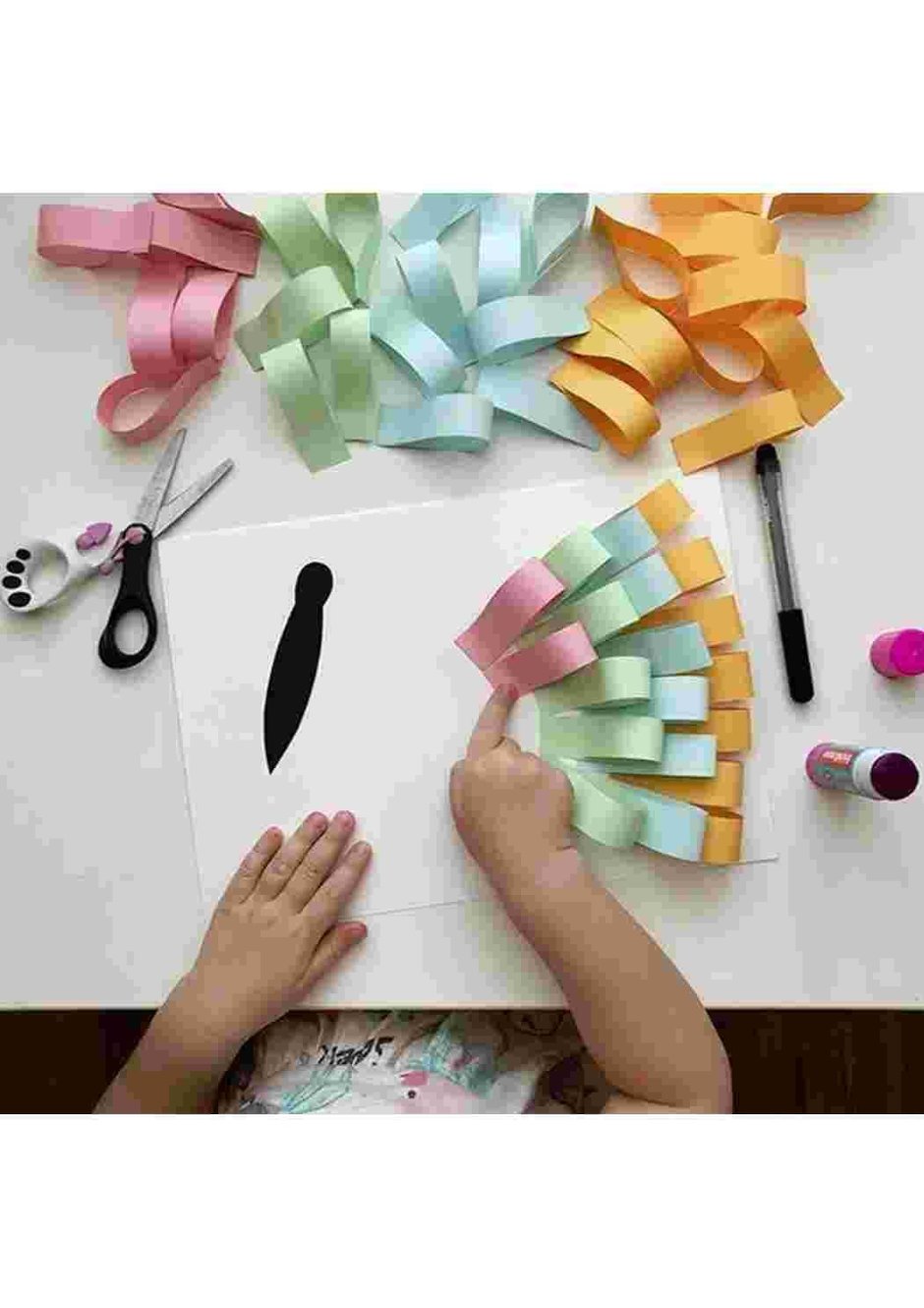 Объемная аппликация из полосок цветной бумаги