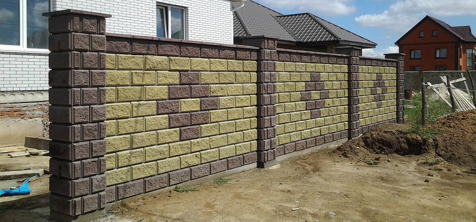 Забор из блоков