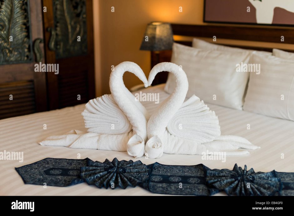 Лебедь из полотенца