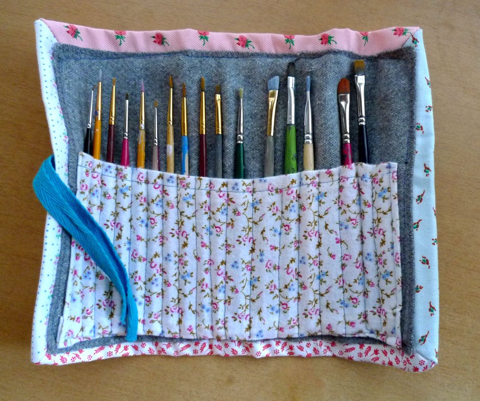 Подставка для инструмента моделиста