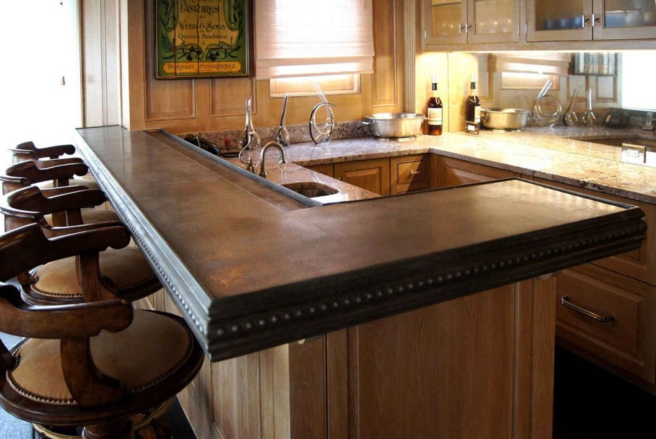 Современная кухня в брусовом доме