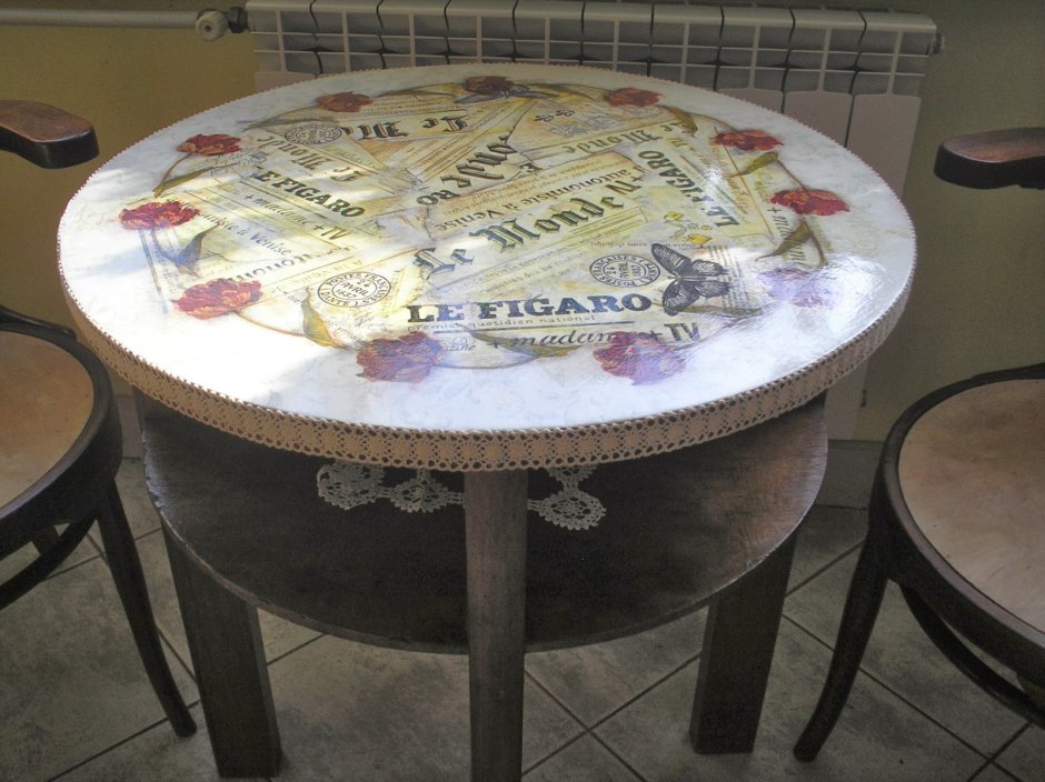 Декупаж стола тканью
