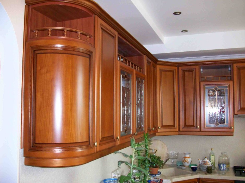 Фасад для кухни гнутый дерево