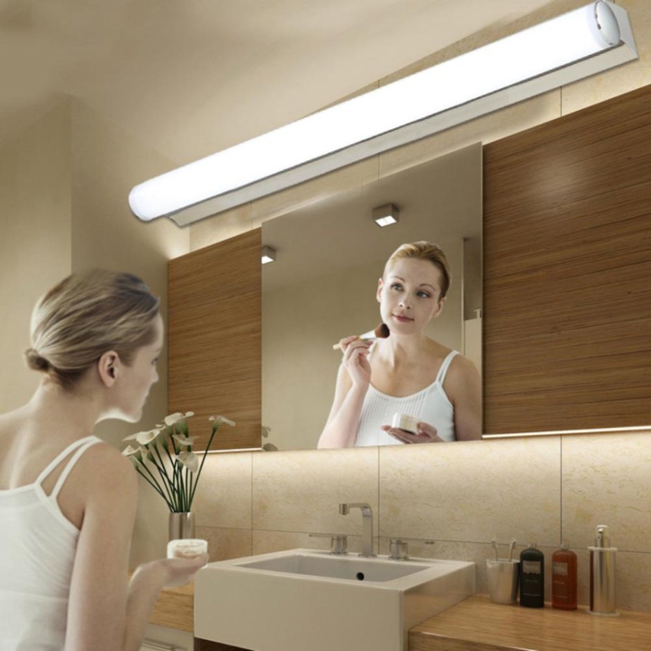 Светильник в ванную комнату над зеркалом