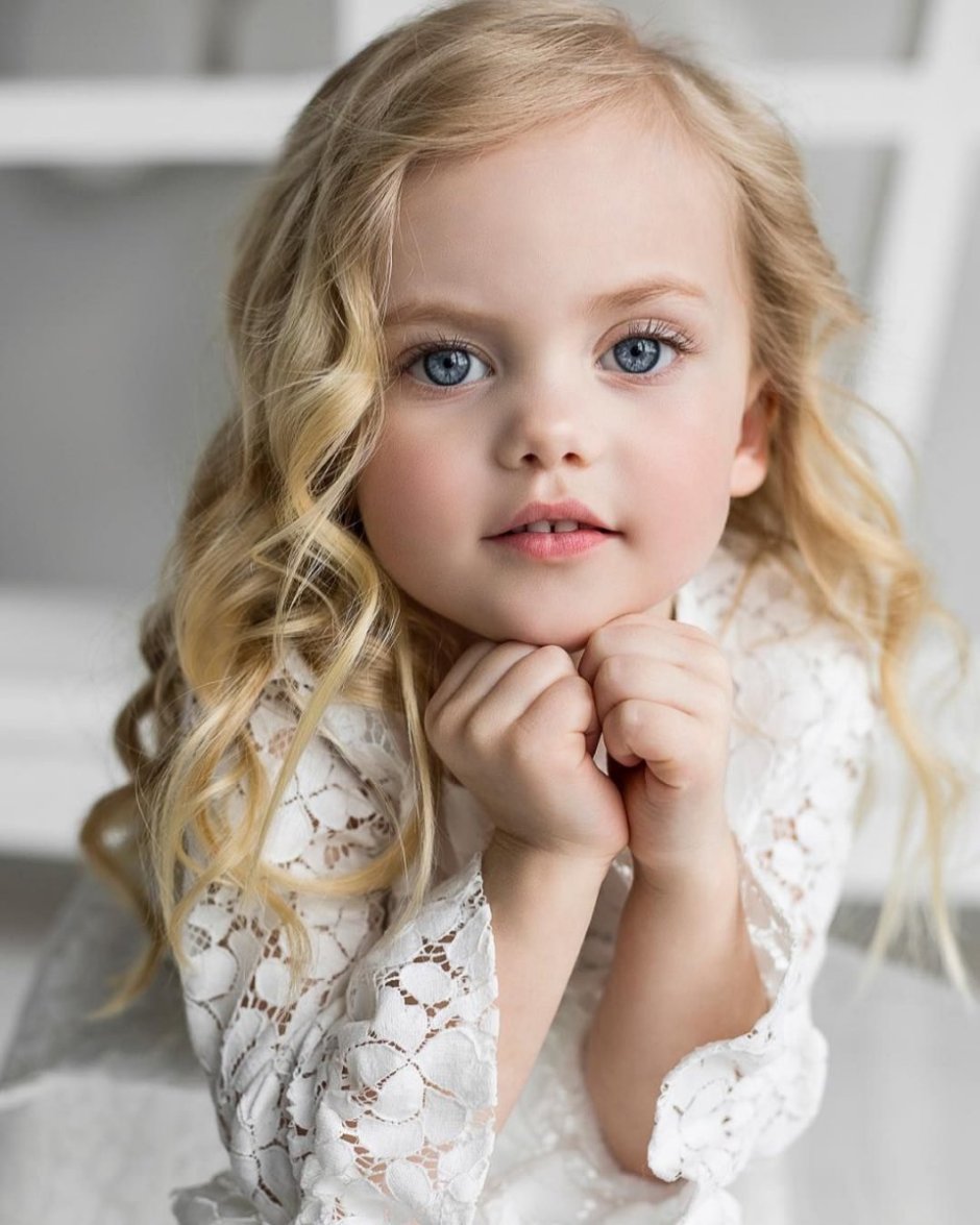 Виолетта Антонова четырёх летняя модель